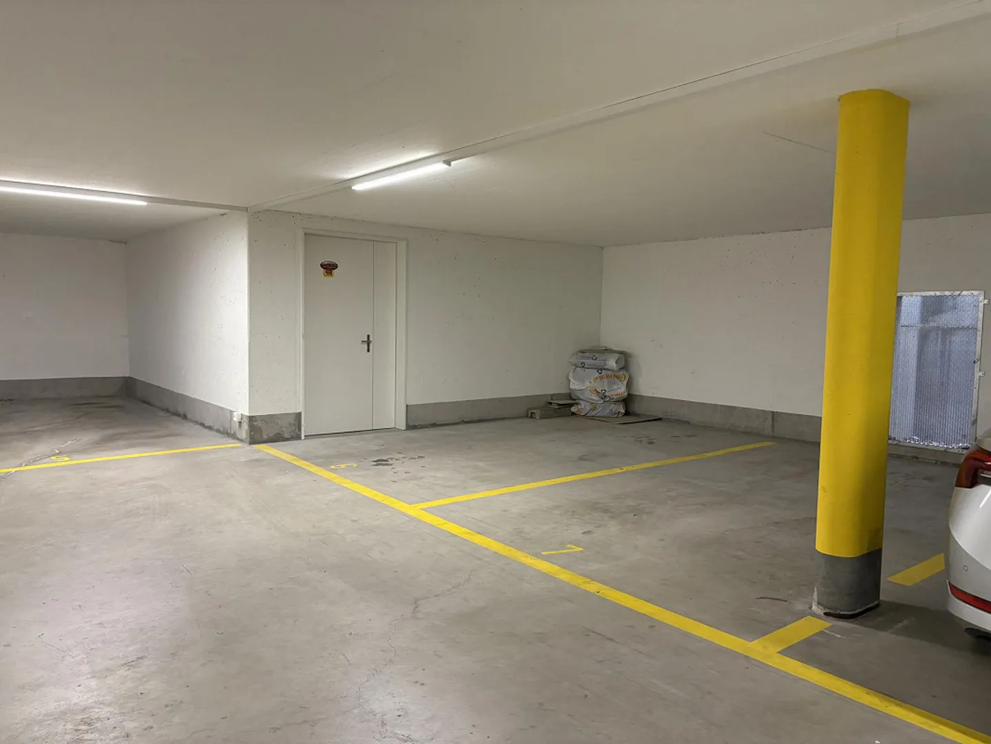 Place de parking souterrain - Photo 1 sur 1