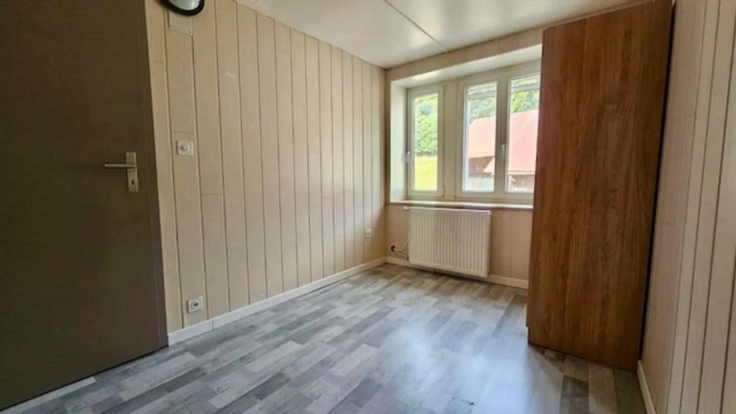 Exklusiv: 5-Zimmer-Reihenhaus zu renovieren - idyllische Lage am Château de Sainte-Croix - Foto 8 von 12