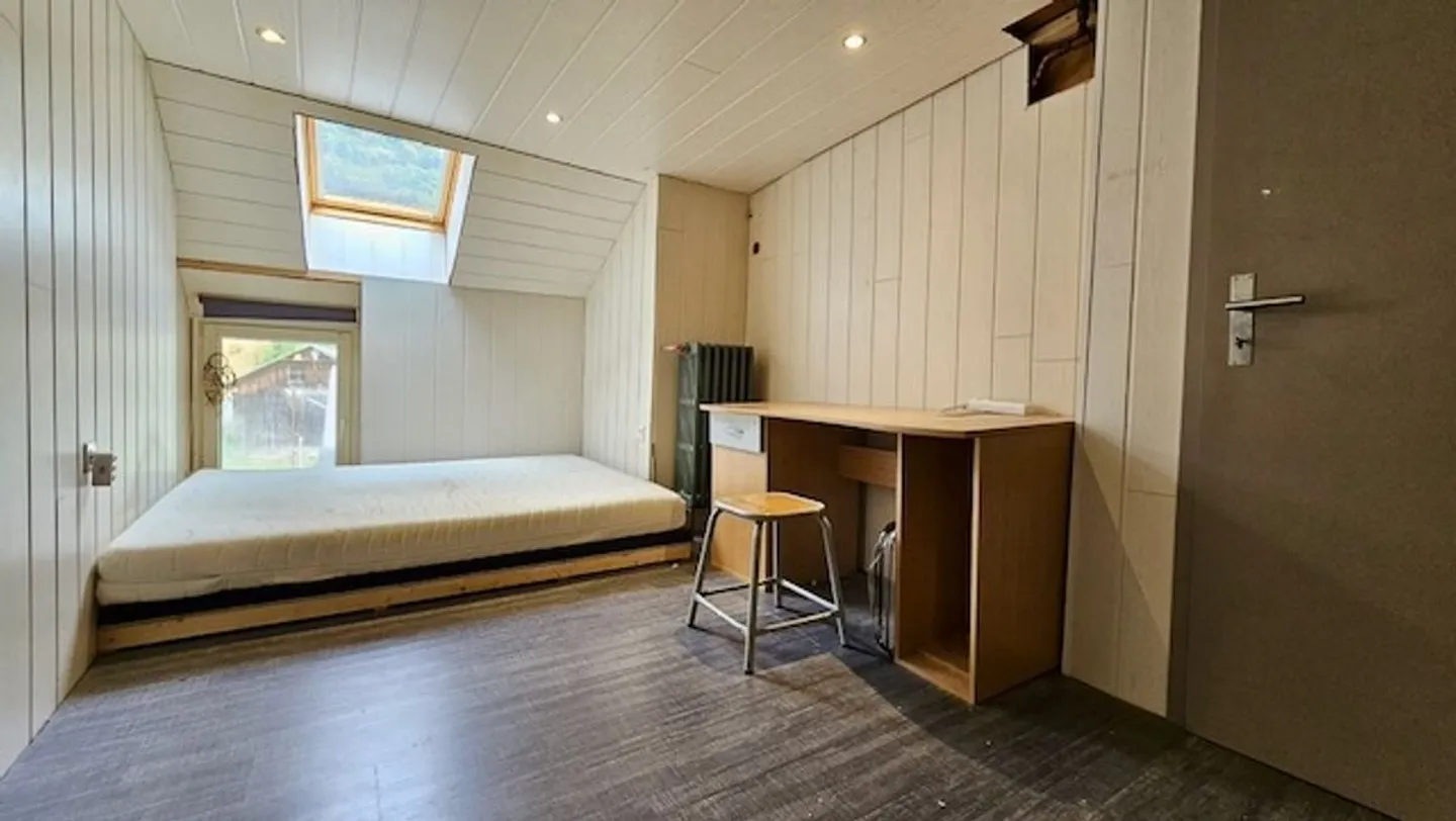 Exklusiv: 5-Zimmer-Reihenhaus zu renovieren - idyllische Lage am Château de Sainte-Croix - Foto 11 von 12