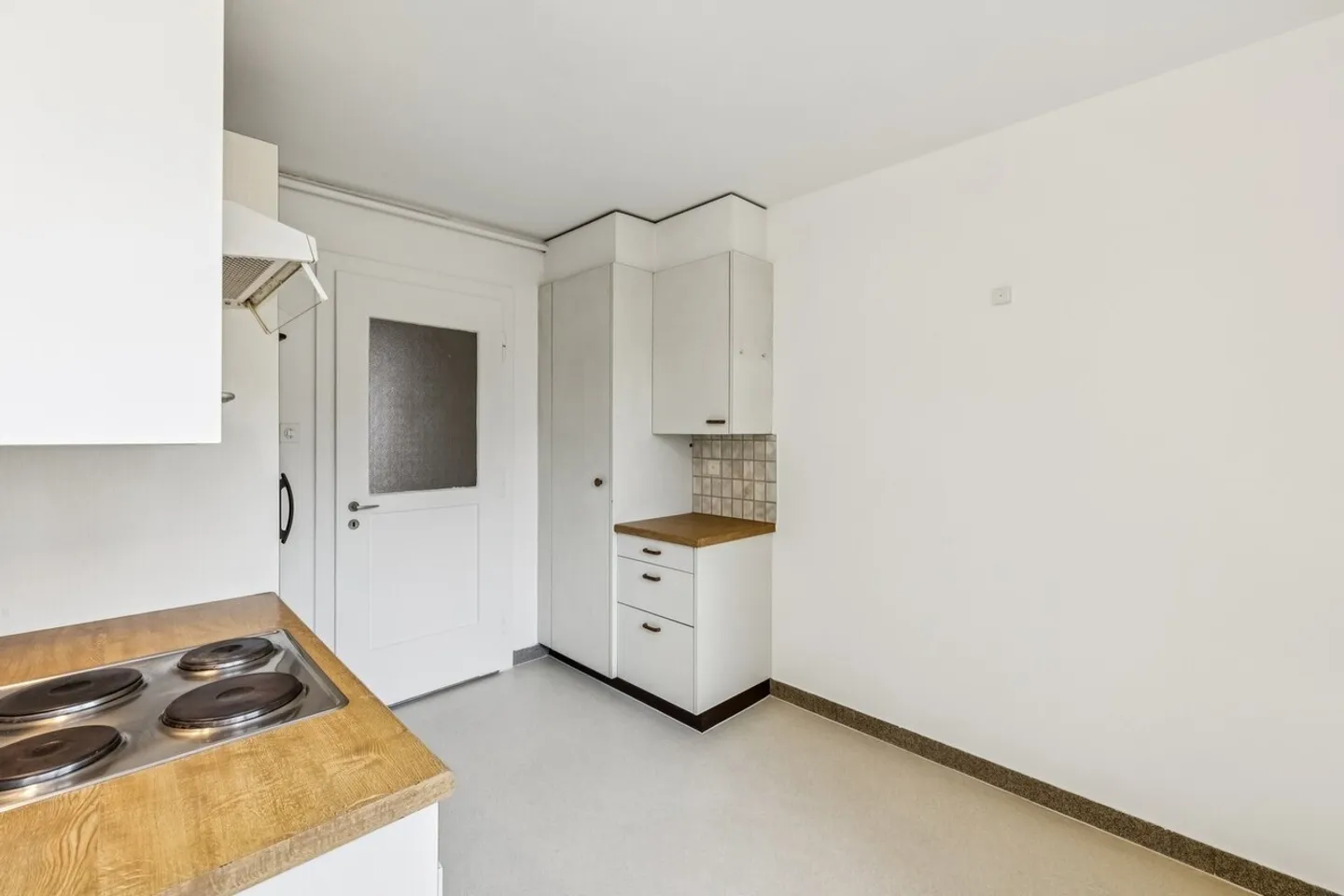 Helles Apartment mit Balkon - Foto 4 von 9