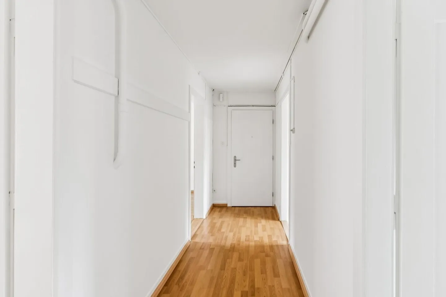 Helles Apartment mit Balkon - Foto 7 von 9