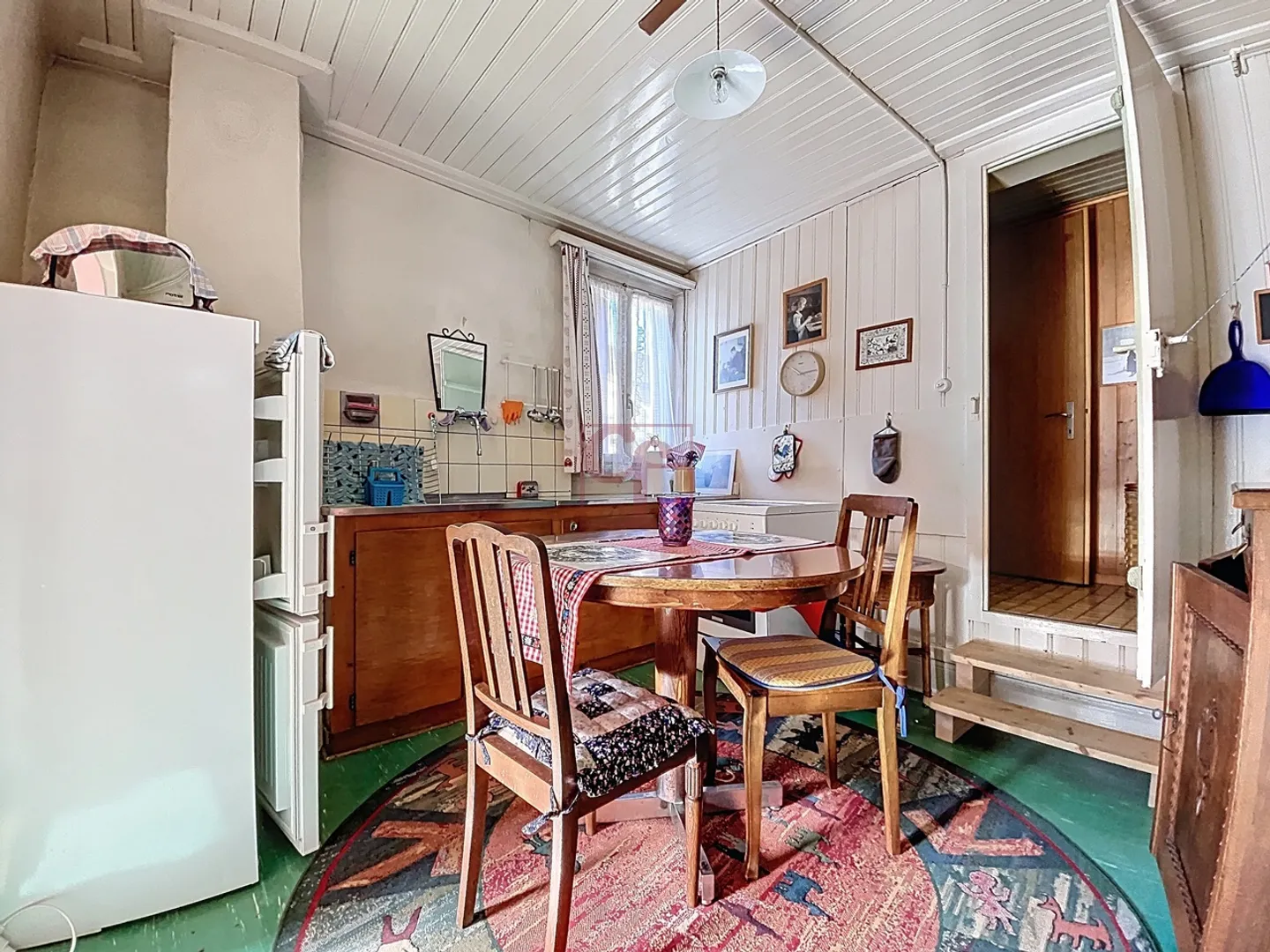 Château-d'Oex - Village house with 2 apartments to renovate - Photo 7 of 24