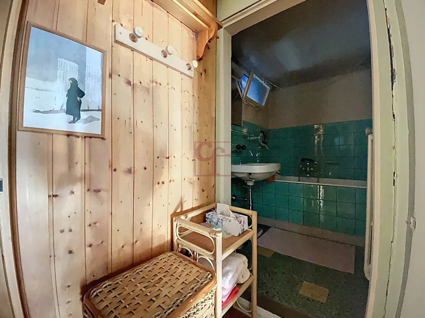 Château-d'Oex - Village house with 2 apartments to renovate - Photo 10 of 24