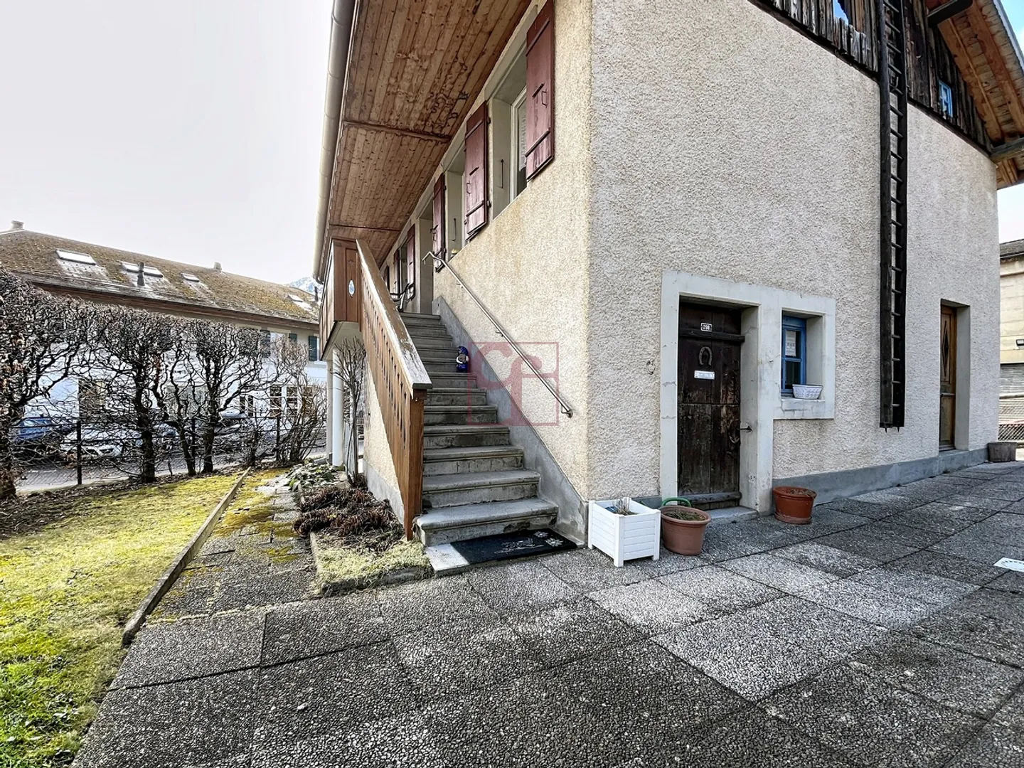 Château-d'Oex - Village house with 2 apartments to renovate - Photo 12 of 24