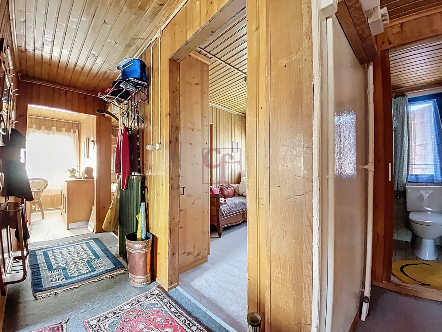 Château-d'Oex - Village house with 2 apartments to renovate - Photo 13 of 24