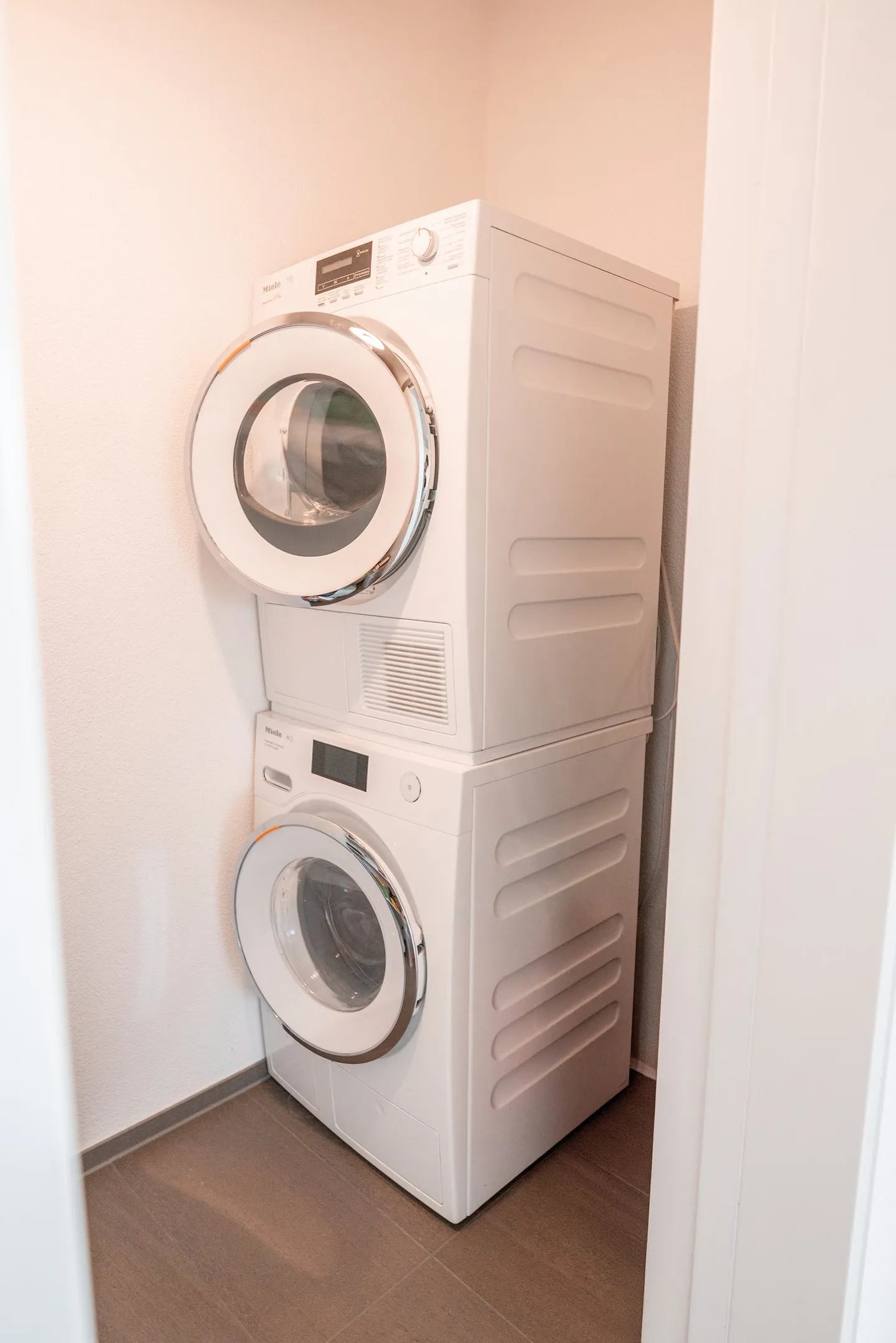 Appartement moderne de 3,5 pièces avec vue panoramique à Kirchlindach - Photo 23 sur 26