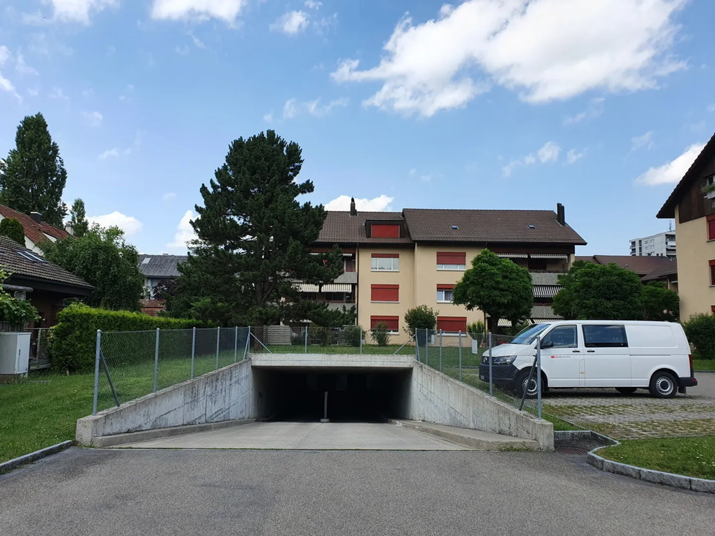 Motorradeinstellplatz zu Vermieten - Foto 1 von 2