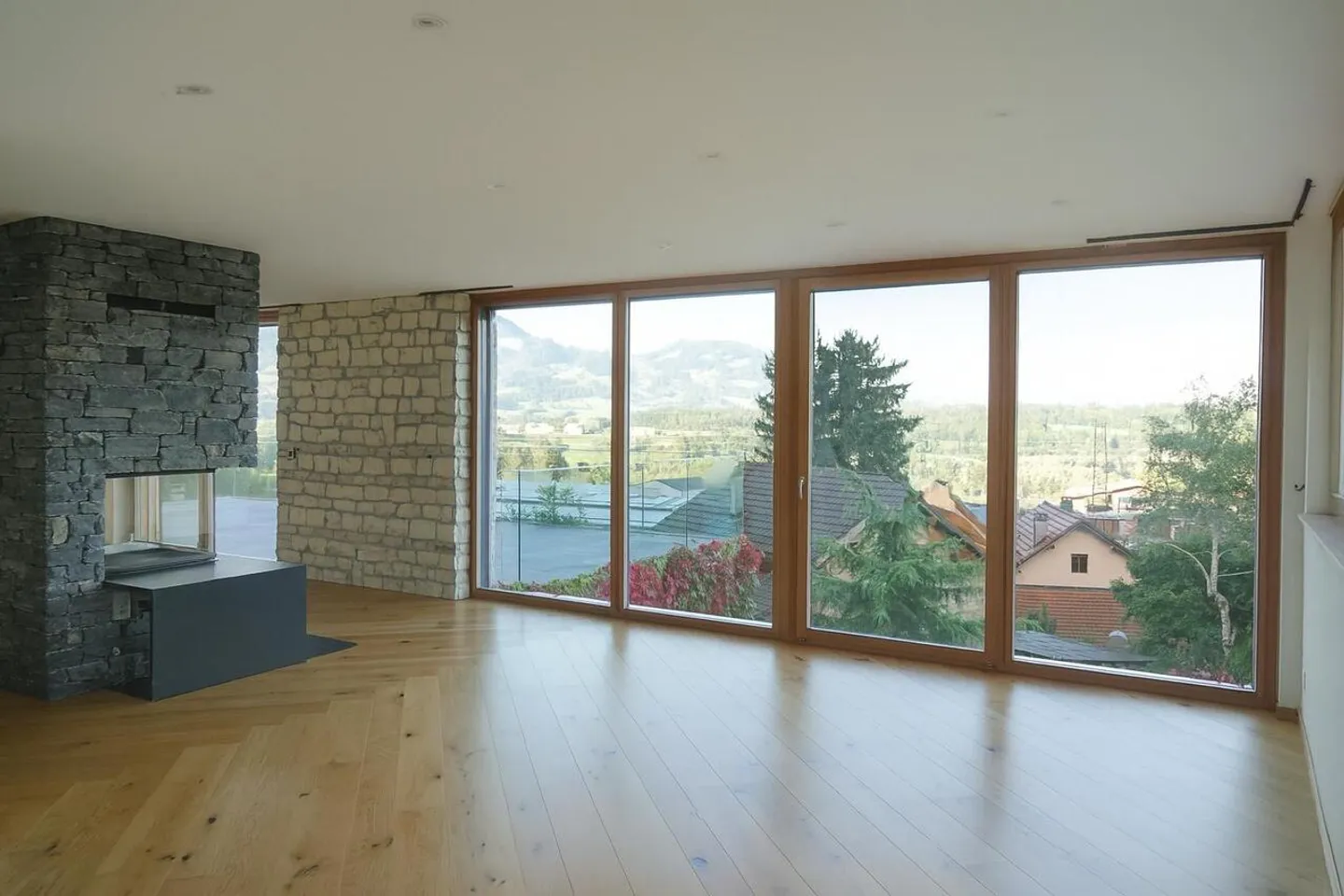 Villa Élégante avec Vue sur les Montagnes - Photo 2 sur 23