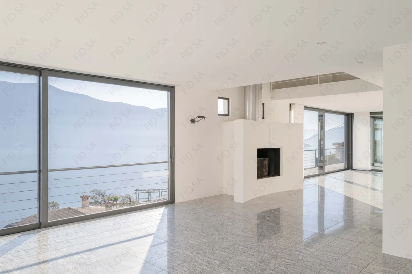 Villa con vista a 180° sul Lago Maggiore - Foto 4 di 25