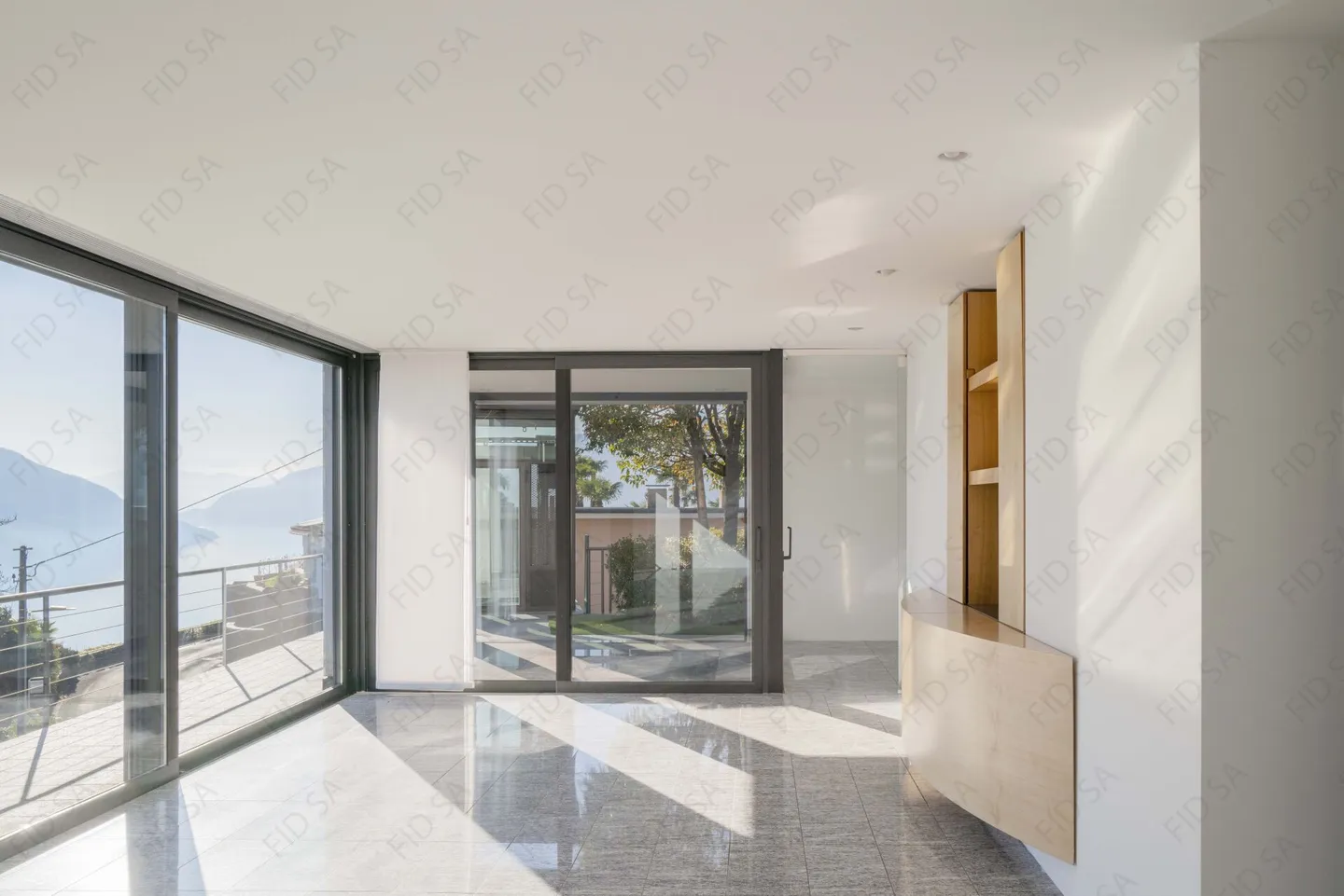 Villa con vista a 180° sul Lago Maggiore - Foto 5 di 25
