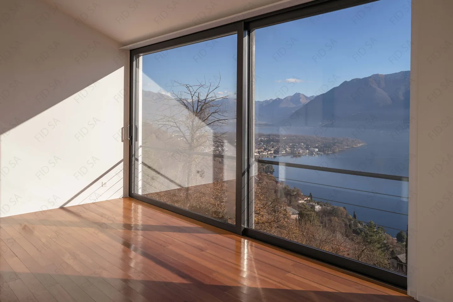 Villa con vista a 180° sul Lago Maggiore - Foto 6 di 25