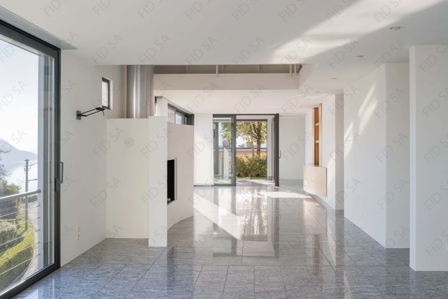 Villa con vista a 180° sul Lago Maggiore - Foto 3 di 25
