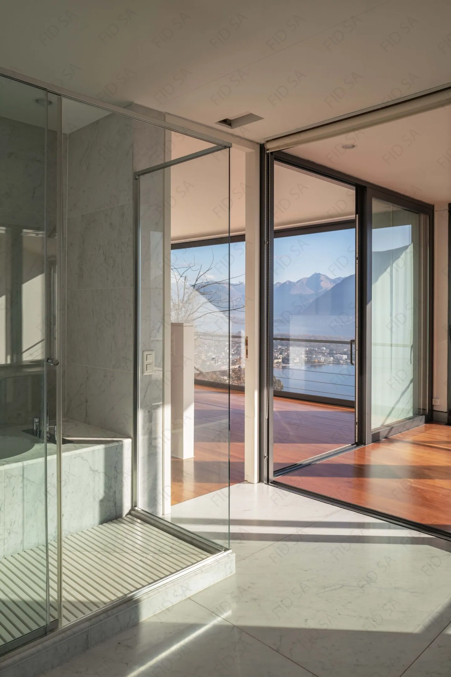 Villa con vista a 180° sul Lago Maggiore - Foto 11 di 25
