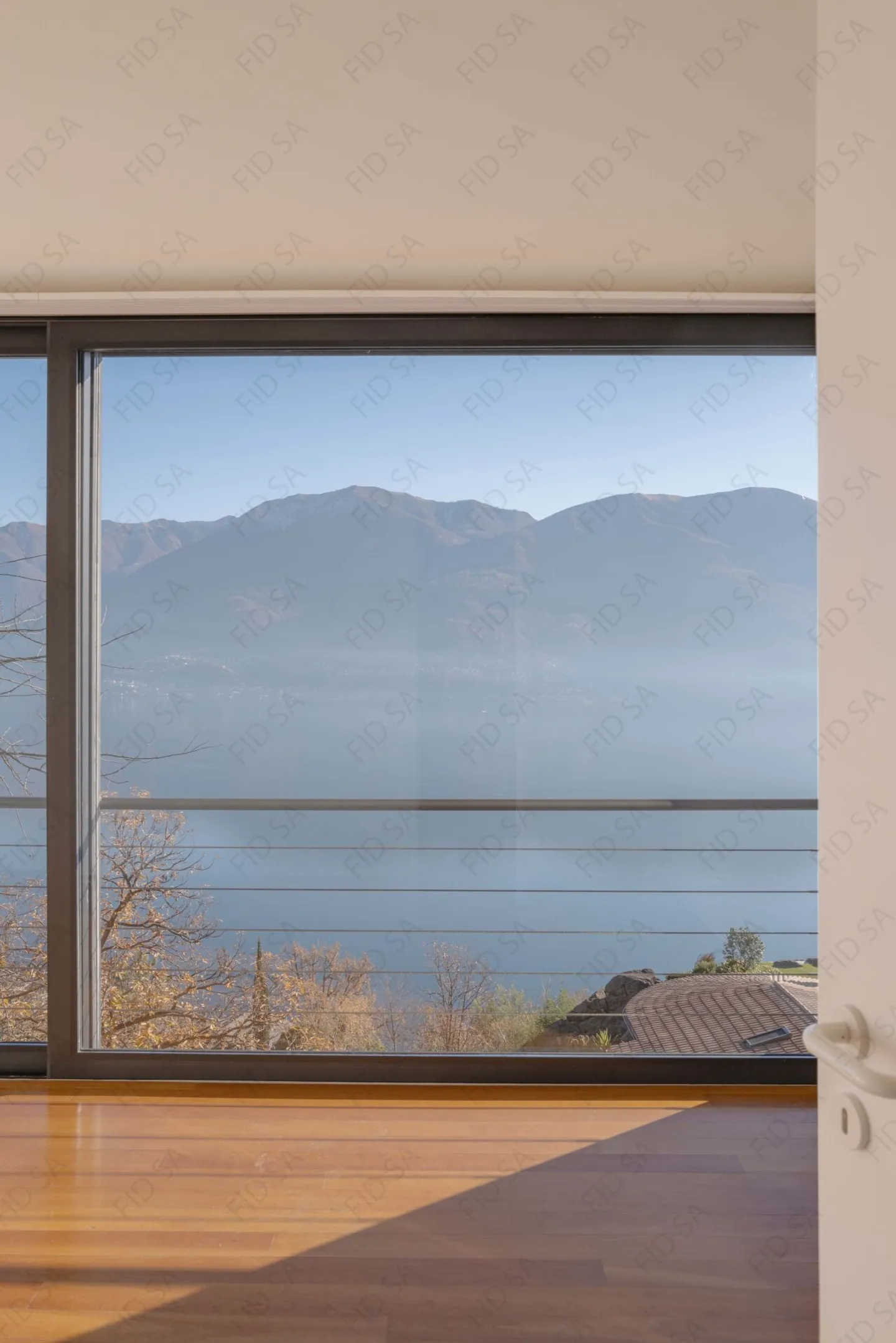Villa con vista a 180° sul Lago Maggiore - Foto 16 di 25