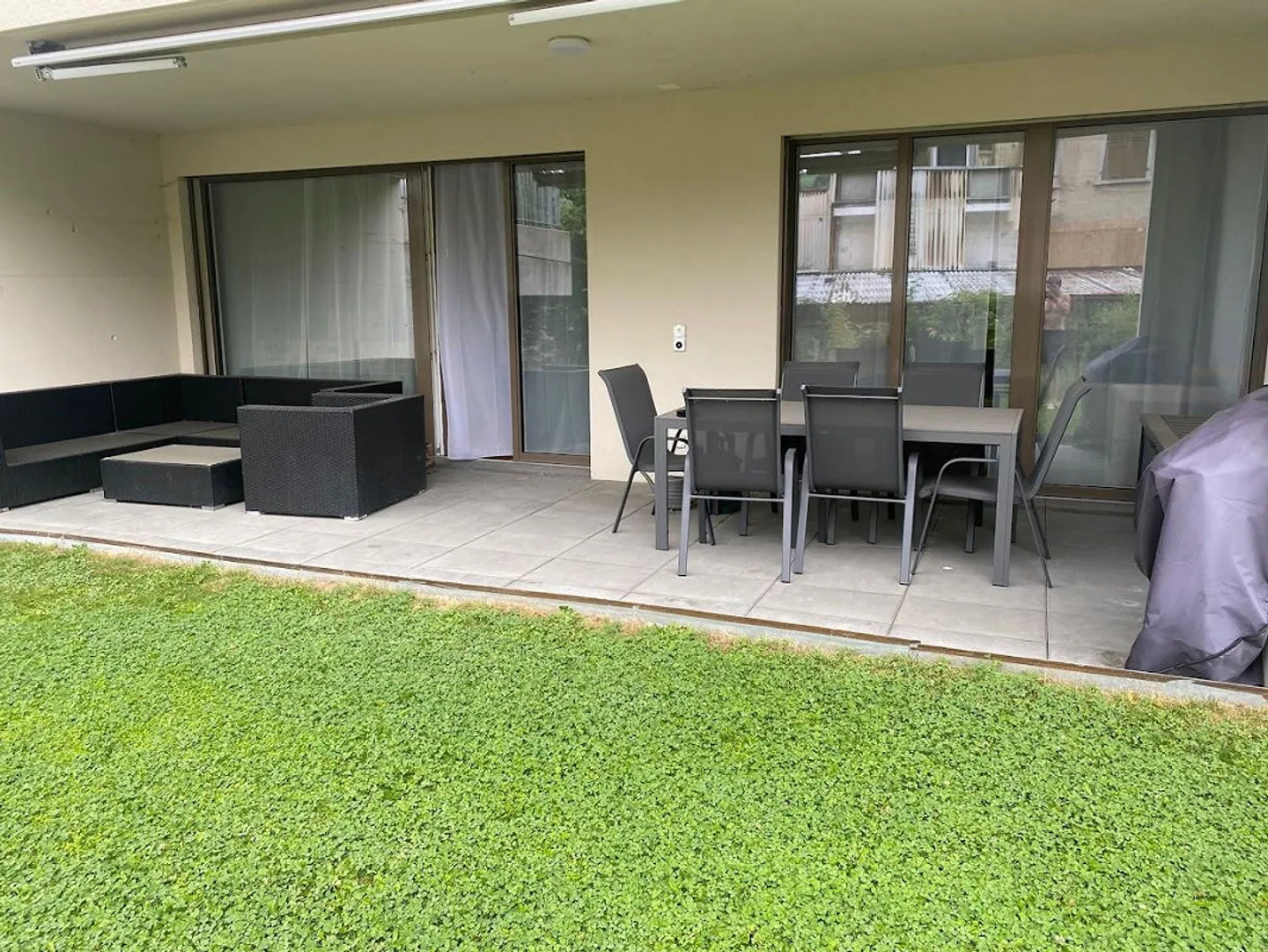 moderne 2.5-Zimmer-Wohnung an zentraler Lage - Foto 2 von 6