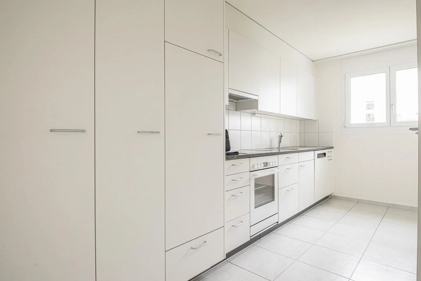 Helle 4.5-Zimmer Wohnung - Foto 4 von 12