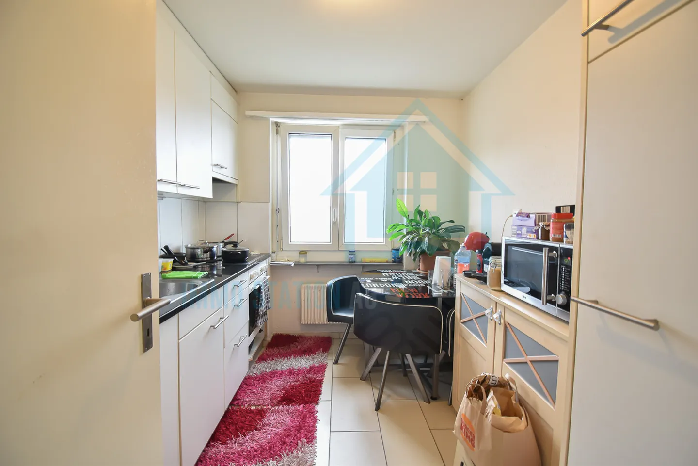 Appartement 3.5 pièces proche du centre à Pratteln - investissement idéal - Photo 2 sur 11