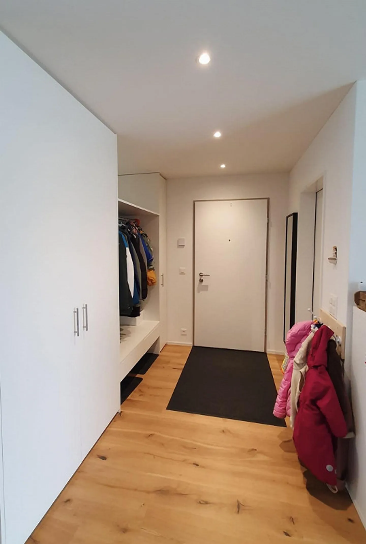 Appartement de jardin moderne de 4 ½ pièces avec espace extérieur ensoleillé - Photo 5 sur 18