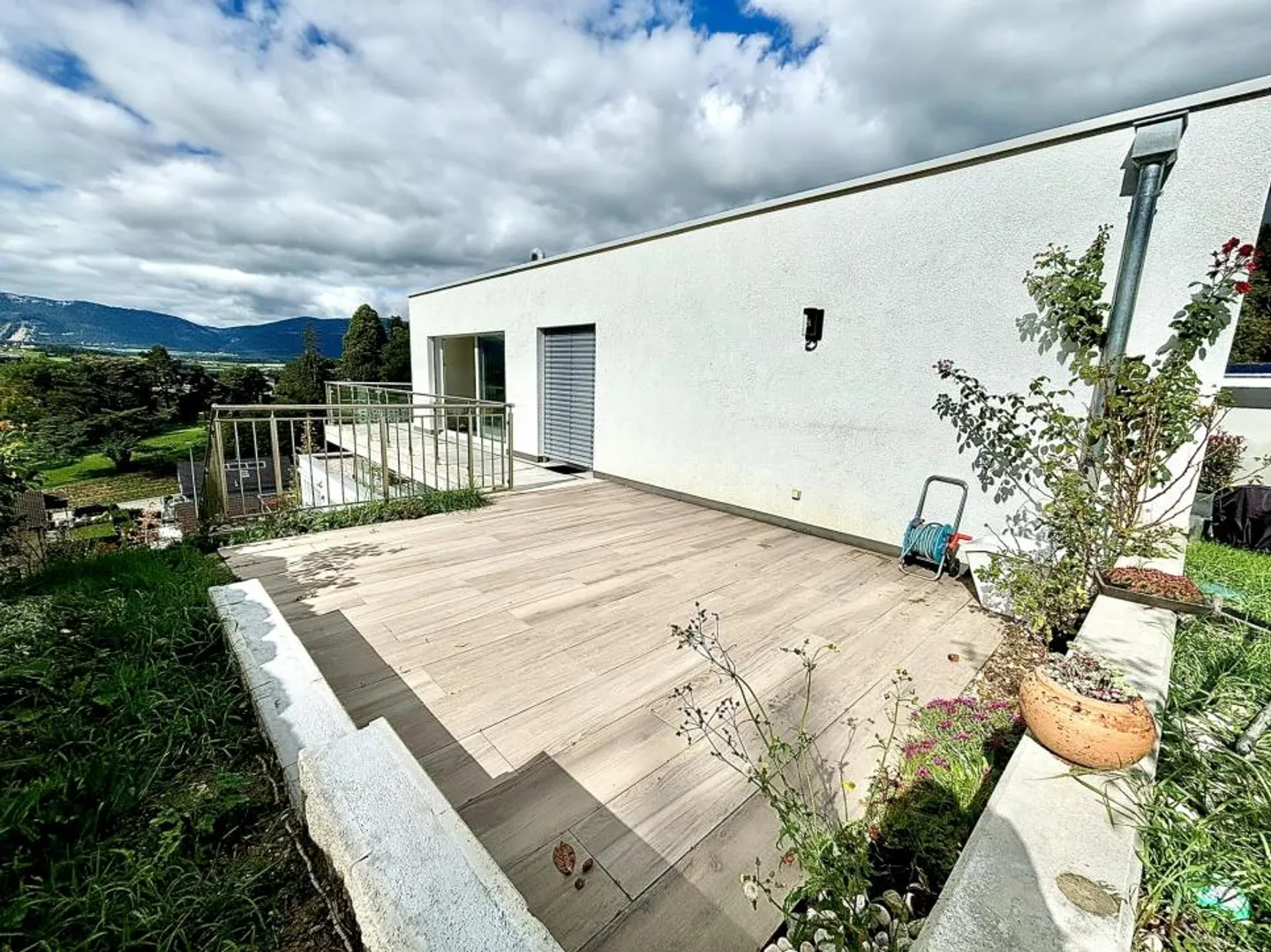 Appartamento con terrazza panoramica e vista mozzafiato - Foto 1 di 8