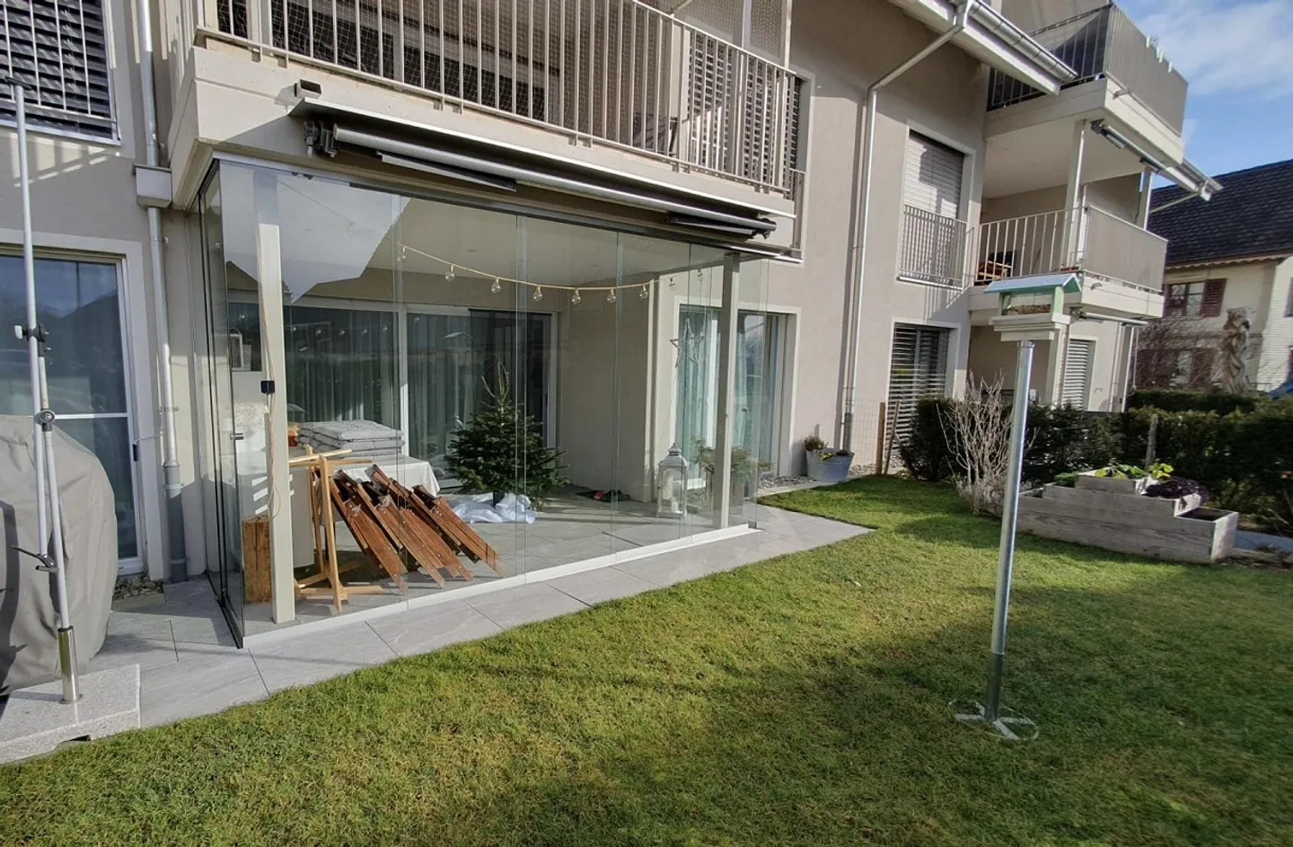 Appartement de jardin moderne de 4 ½ pièces avec espace extérieur ensoleillé - Photo 16 sur 18