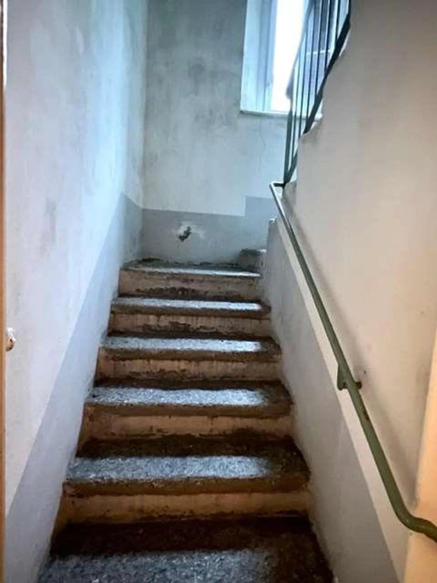 Ampia casa ticinese con 6,5 stanze e giardino - Foto 10 di 13
