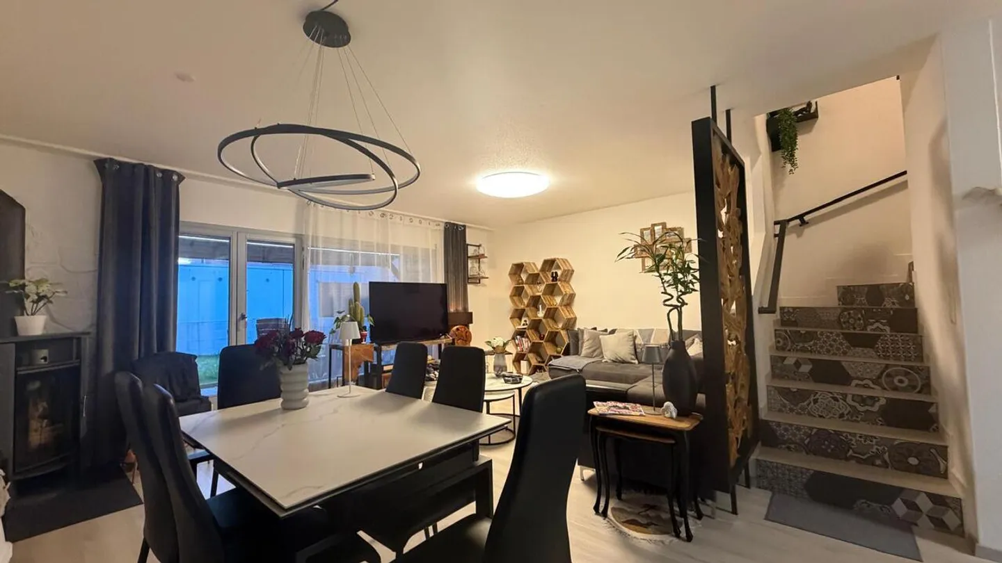 Eckvilla mit 5,5 Zimmern in Martigny - Foto 5 von 7
