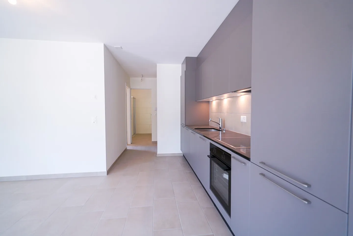 For rent 2.5 rooms in a Minergie building - Photo 2 of 6