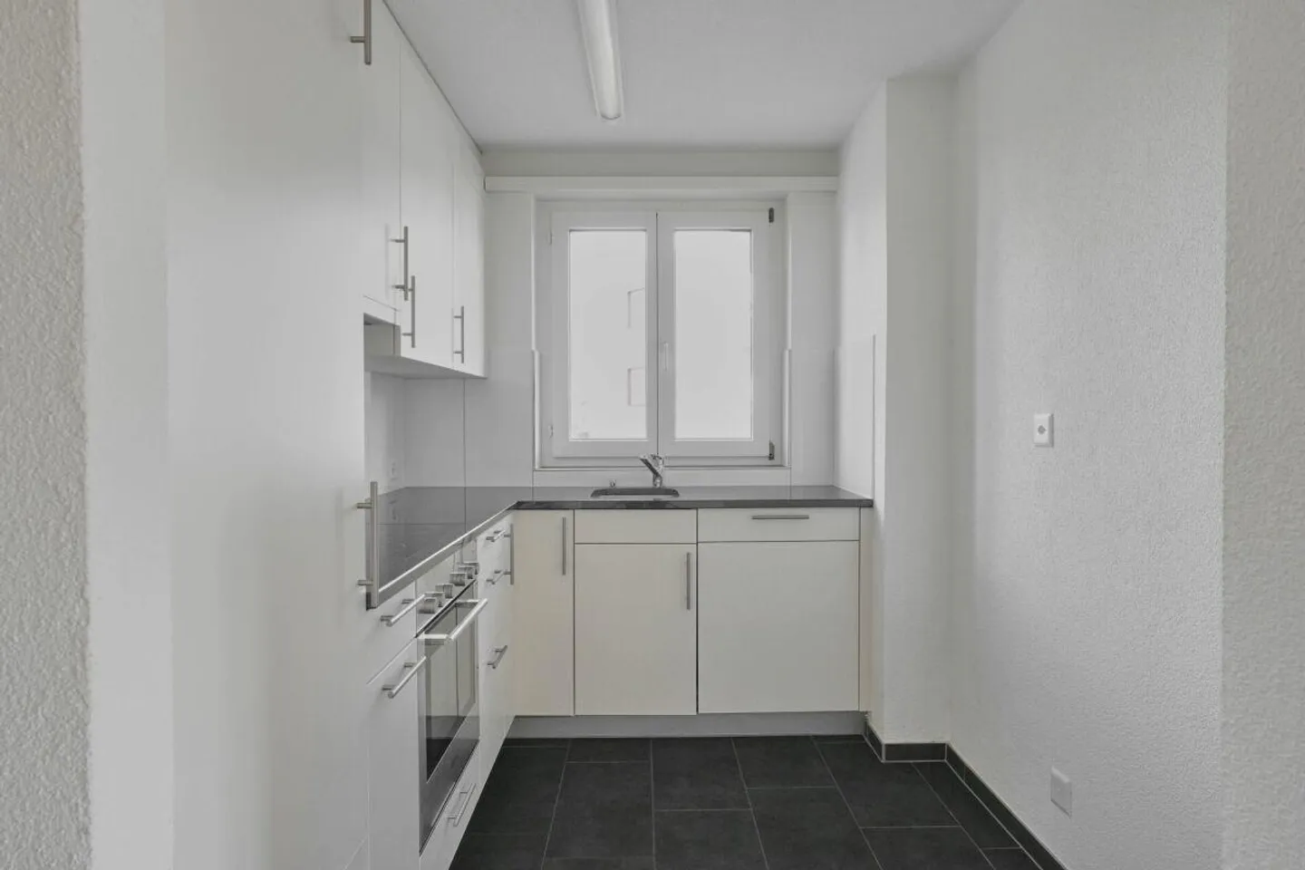 Modern 4-room apartment in a quiet location in Frauenfeld - Photo 3 of 11