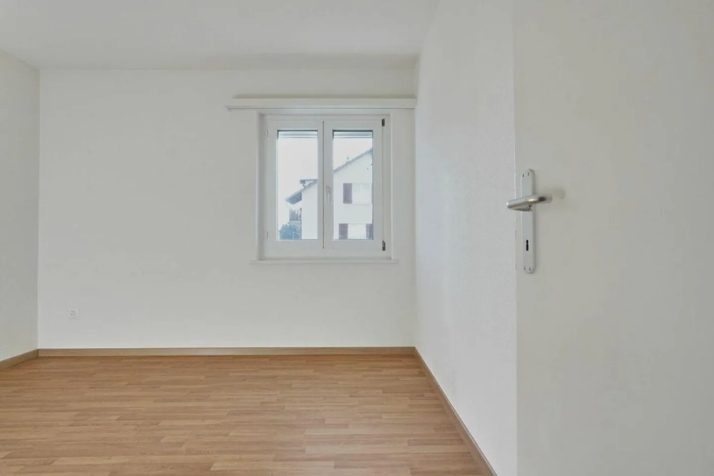 Modern 4-room apartment in a quiet location in Frauenfeld - Photo 8 of 11