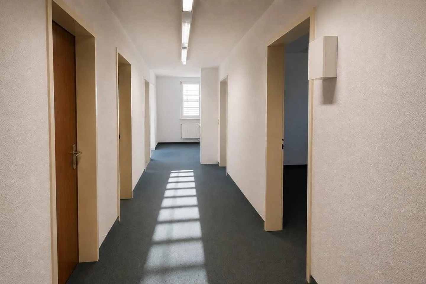 Büroräumlichkeiten in Belebter Lage - Foto 5 von 7