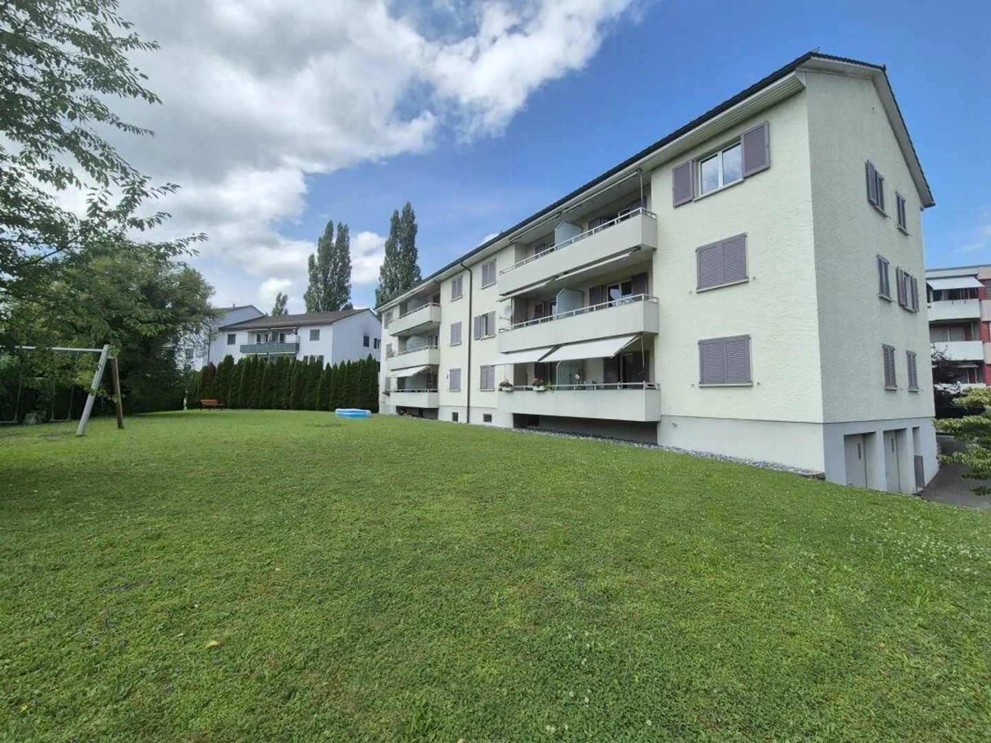 Modern 4-room apartment in a quiet location in Frauenfeld - Photo 1 of 11