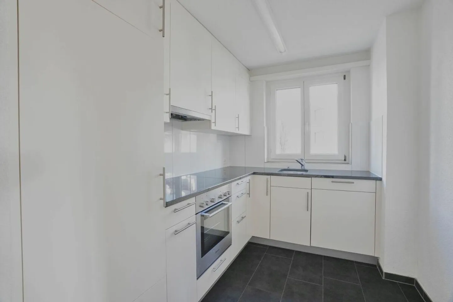 Modern 4-room apartment in a quiet location in Frauenfeld - Photo 2 of 11