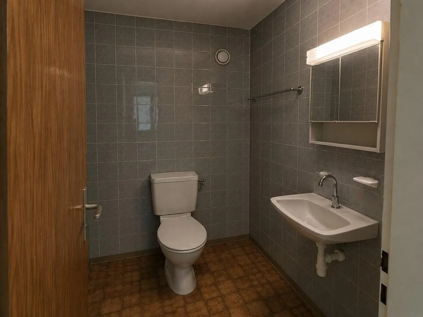 Büroräumlichkeiten in Belebter Lage - Foto 6 von 7