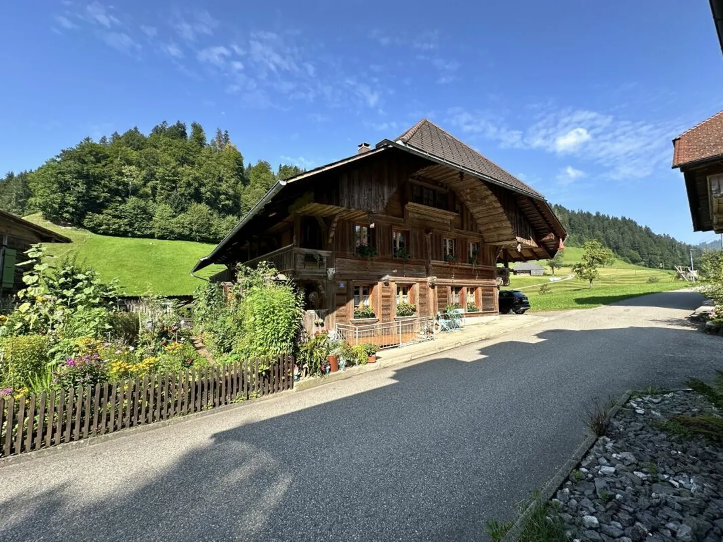 Casa singola in affitto - Foto 1 di 10