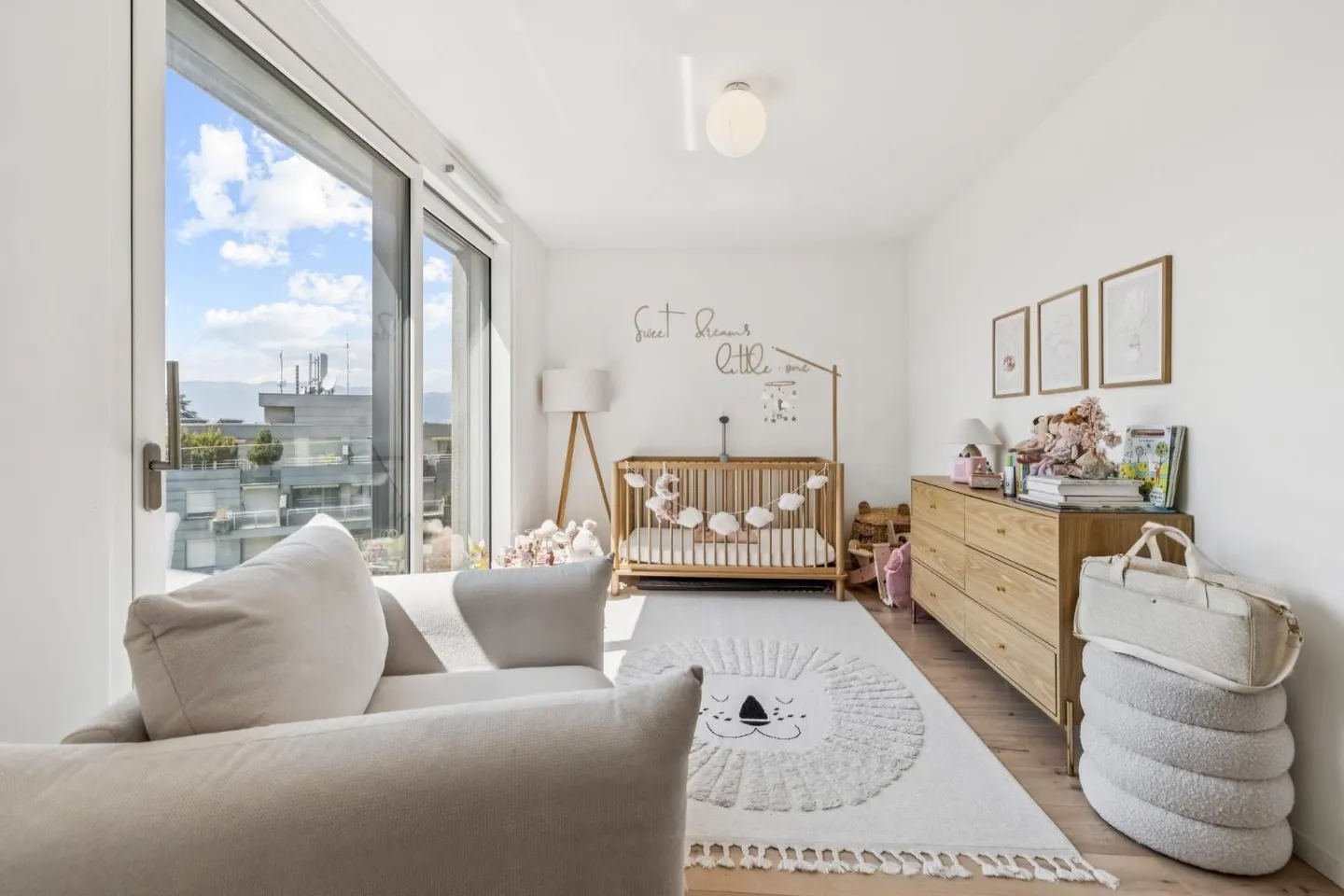 Modern apartment of high standard in the heart of Vésenaz - Photo 1 of 13