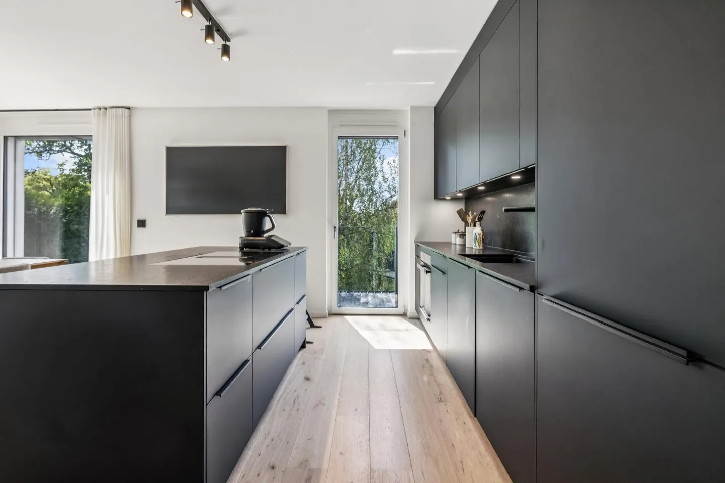 Modern apartment of high standard in the heart of Vésenaz - Photo 6 of 13