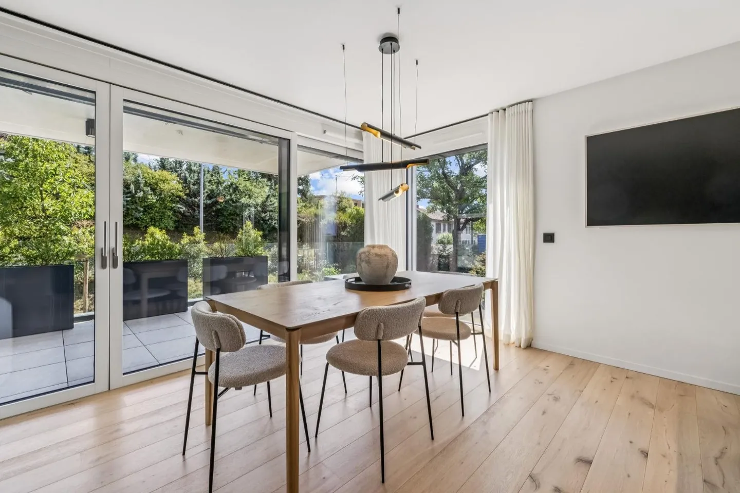 Modern apartment of high standard in the heart of Vésenaz - Photo 4 of 13