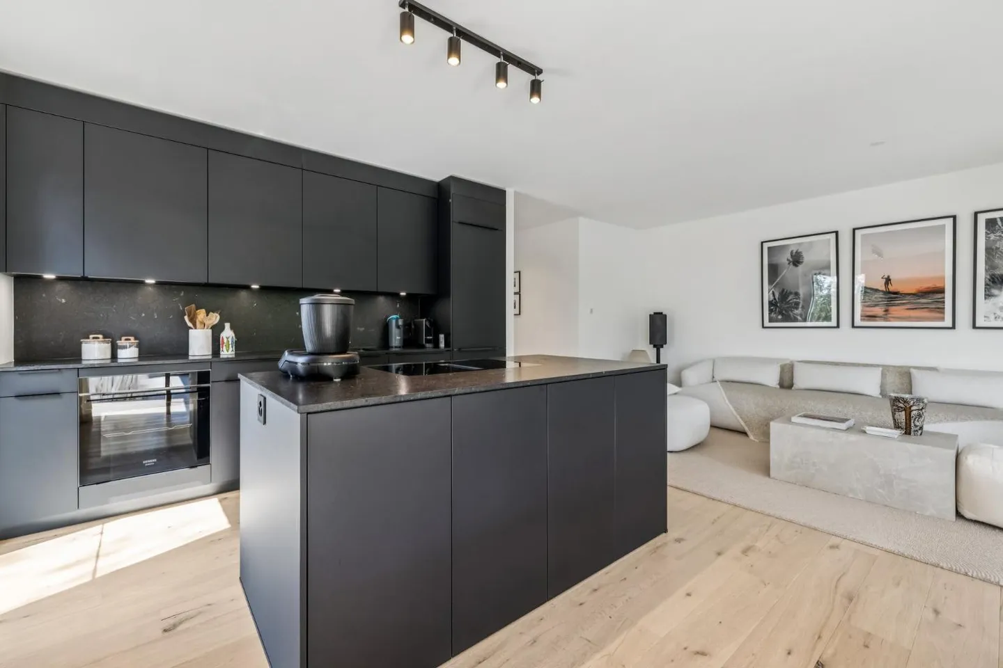 Modern apartment of high standard in the heart of Vésenaz - Photo 8 of 13
