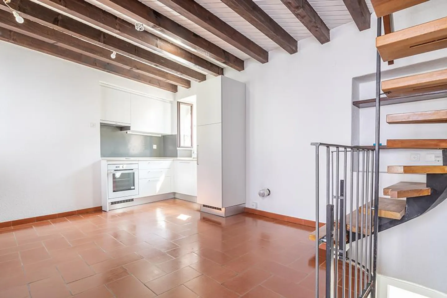 MAISON ROMANTIQUE AVEC JARDIN À BELLINZONA - Photo 4 sur 17
