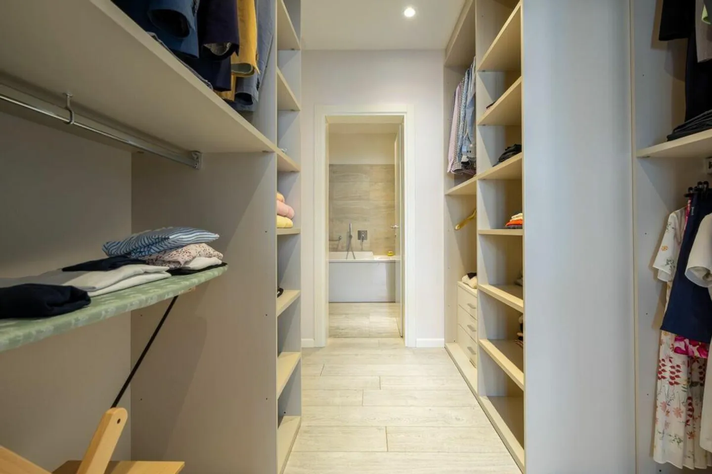 Helles renoviertes Apartment in Lugano - Foto 8 von 12