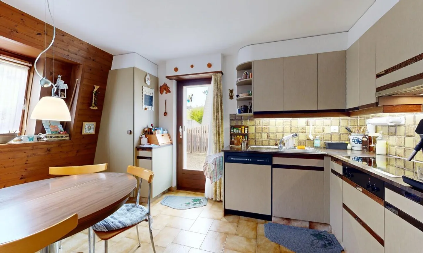 Grande casa a schiera su 3 piani con terrazza e balcone! - Foto 9 di 13