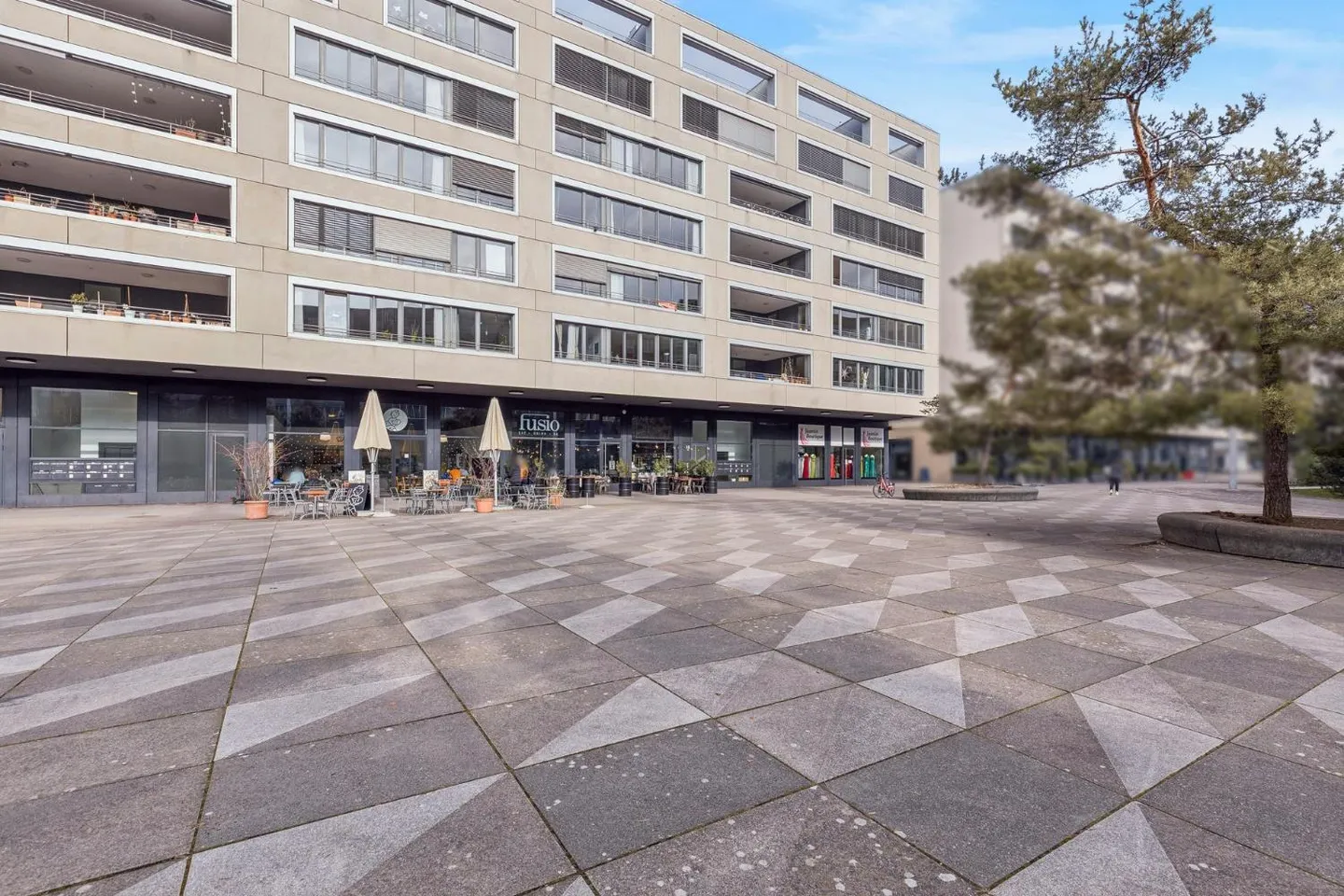 Stilvolle Boutique-Fläche in ZH - Foto 1 von 8