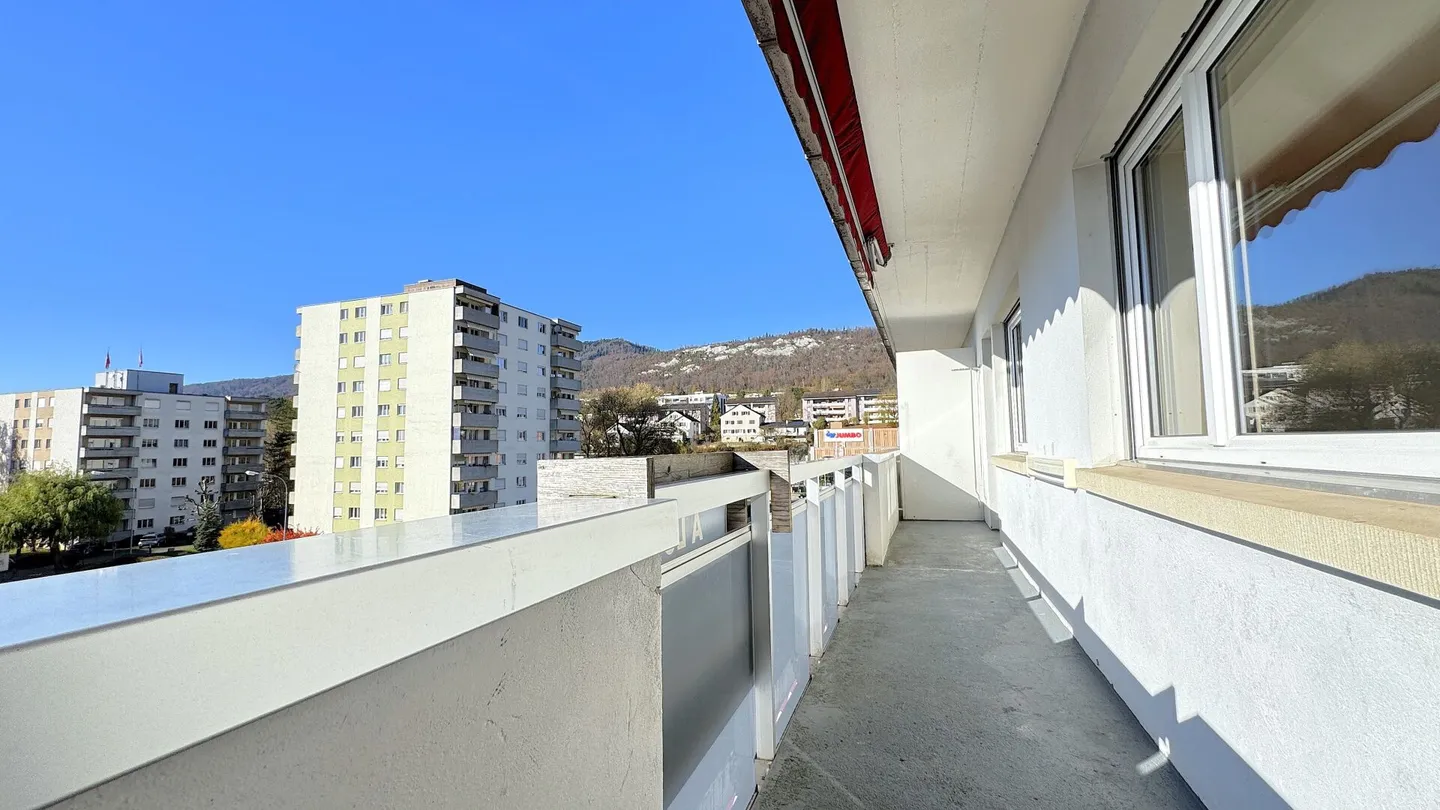 Spacieux appartement de 4.5 pièces avec vue imprenable à Delémont - Photo 12 sur 13