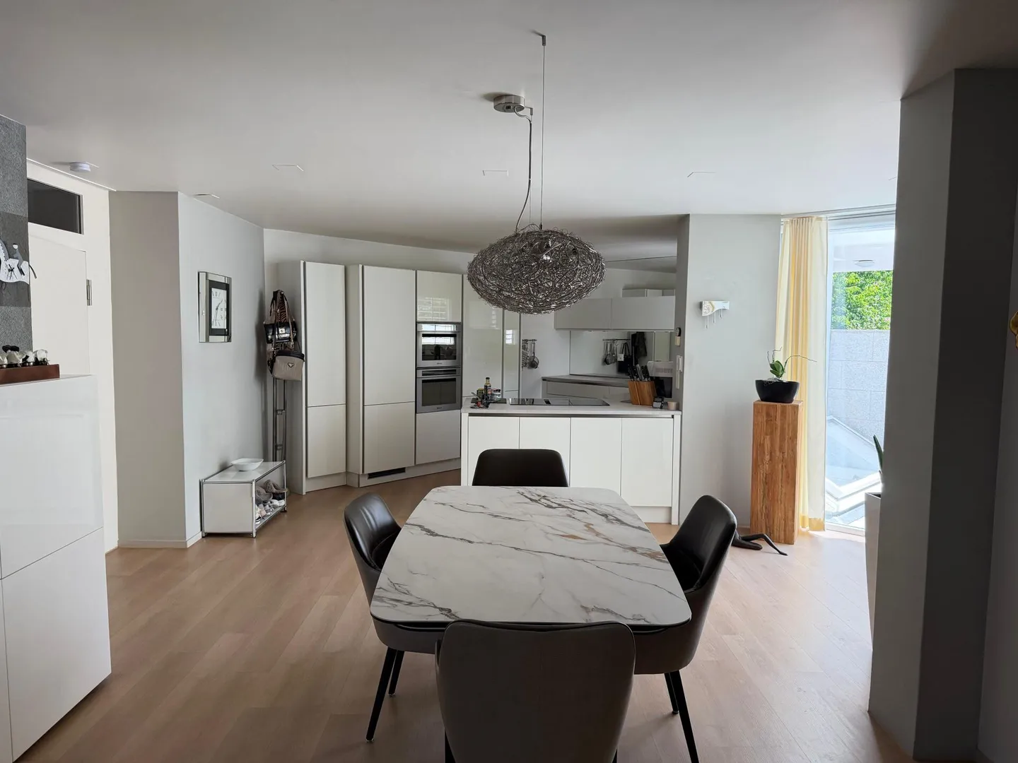 Charmante Wohnung mit Terrasse - Foto 4 von 15