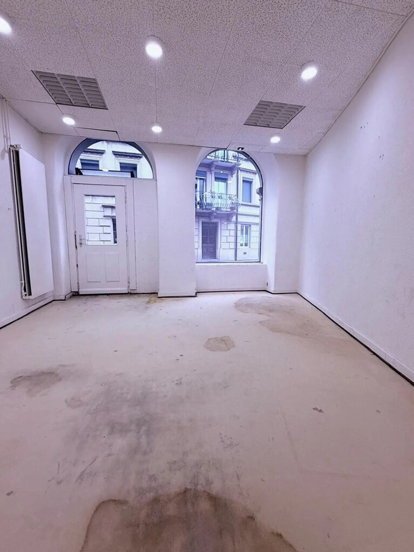 Commercial Space in Moudon - Photo 4 of 12