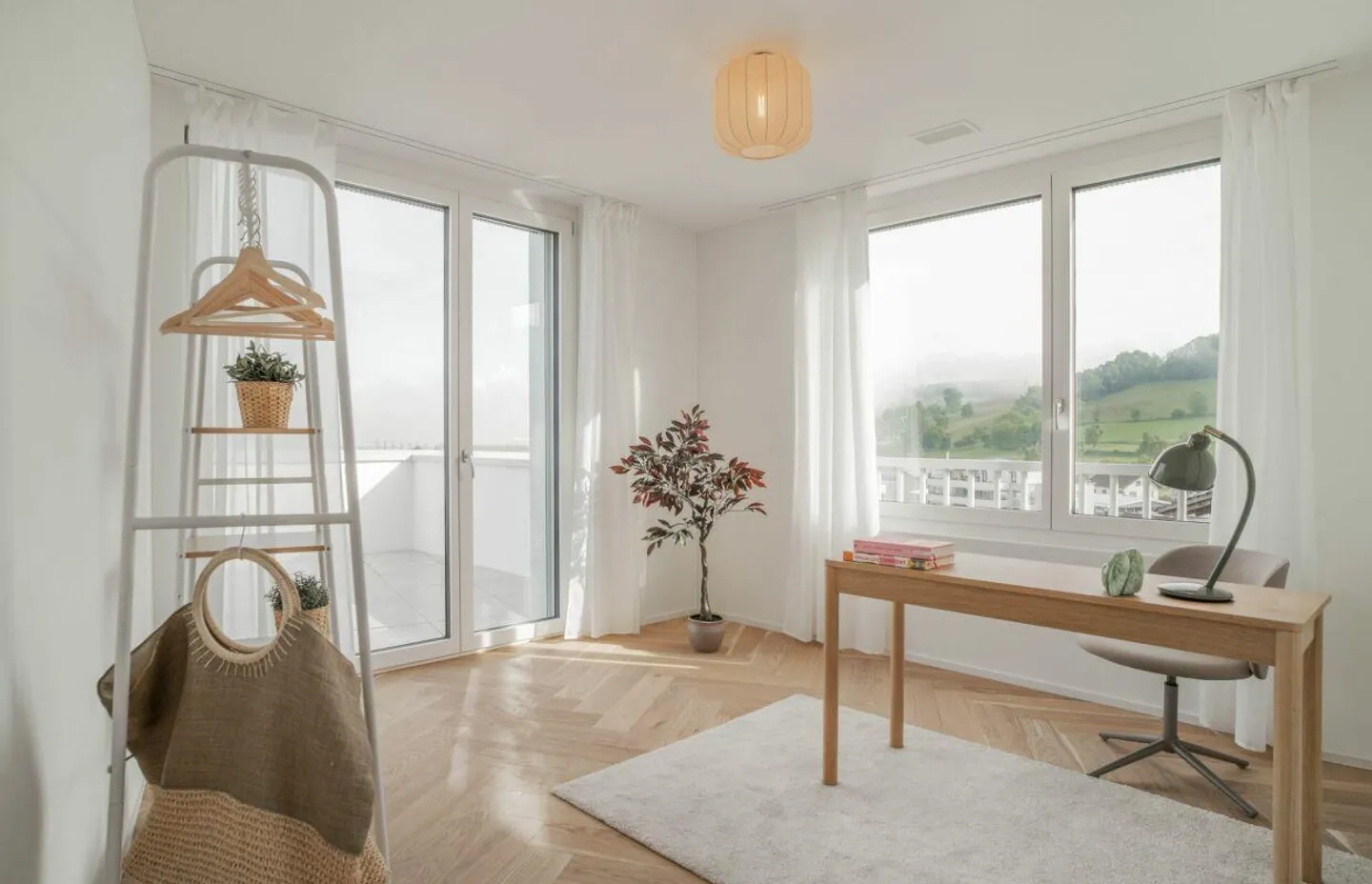 4.5-Room Penthouse Apartment - Photo 8 of 11
