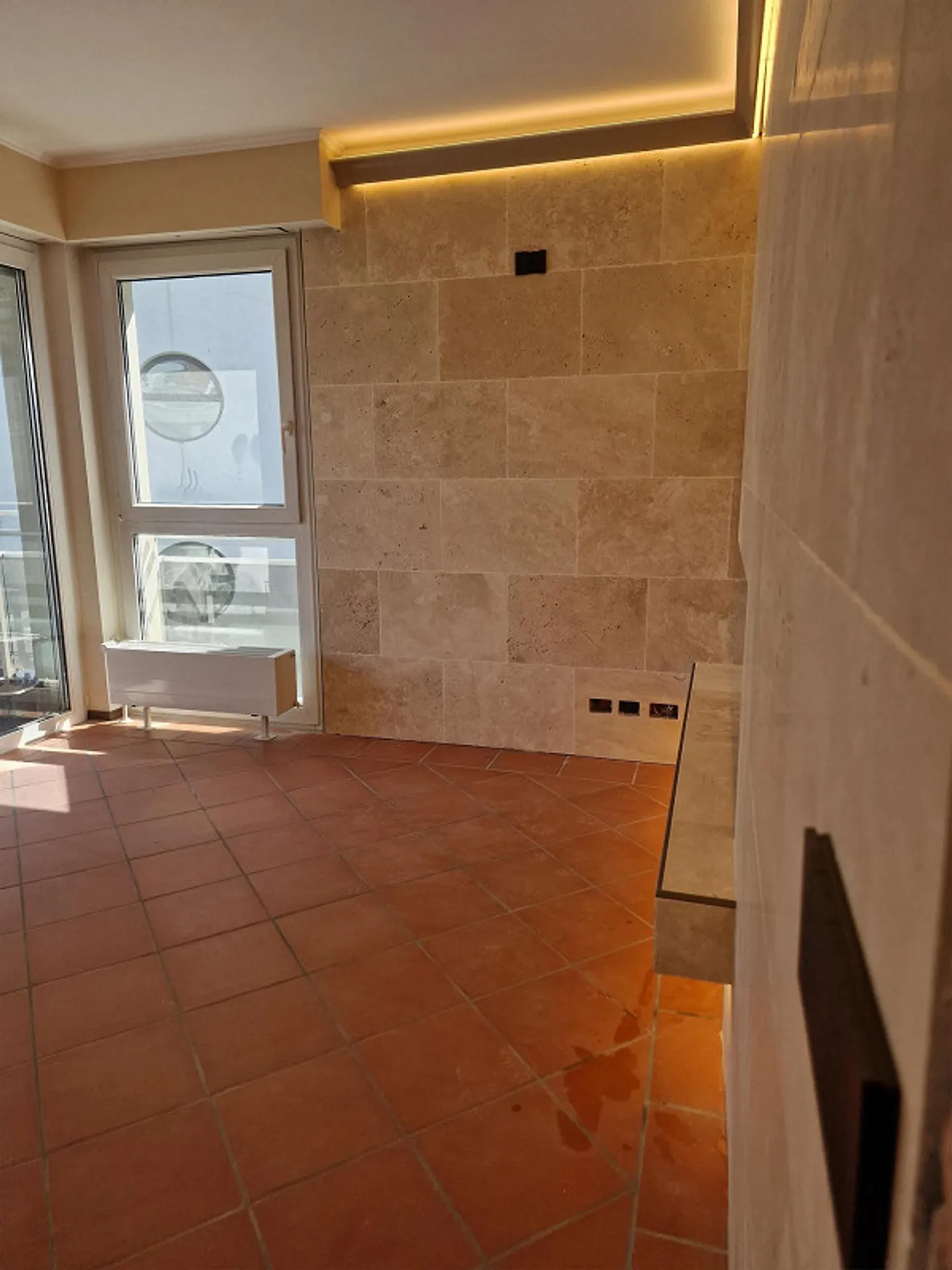 Attic Dream in Paradiso: New 3.5-Room Apartment with Panoramic View - Photo 7 of 30