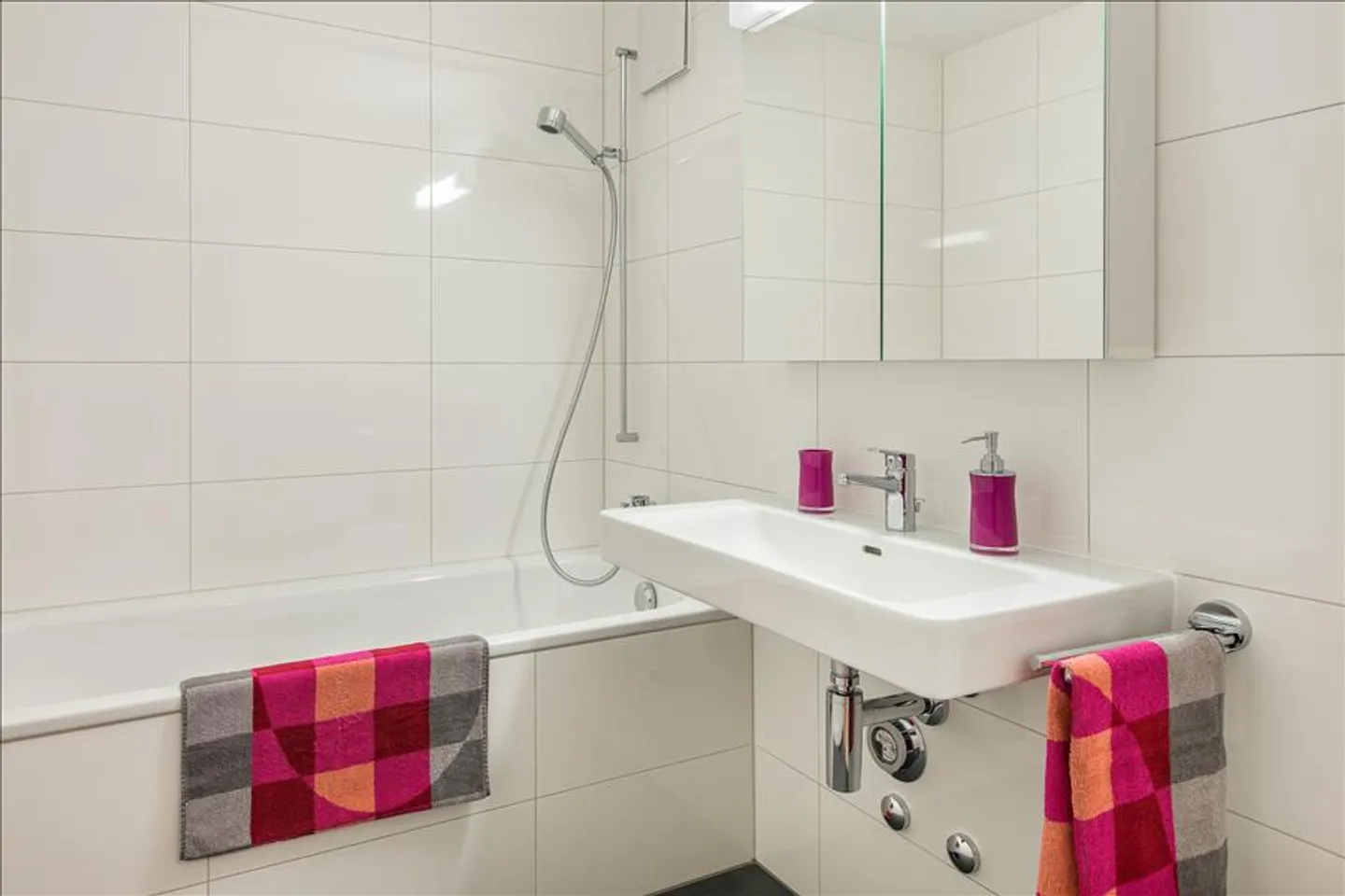 Appartamento familiare spazioso in un quartiere tranquillo! - Foto 5 di 7