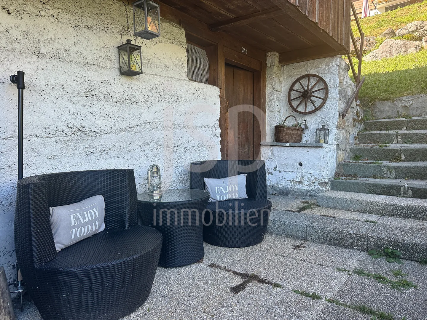 House with two apartments by the lake - Photo 10 of 13