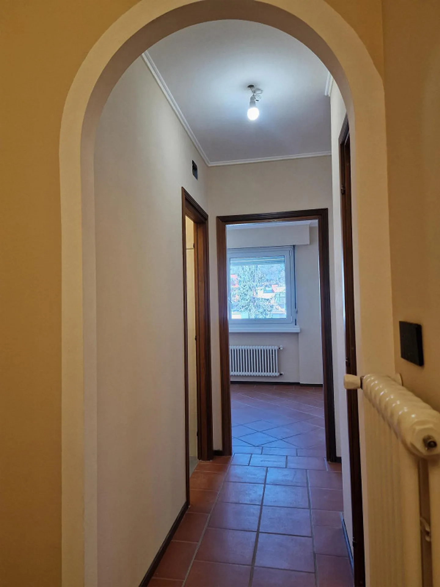 Attic Dream in Paradiso: New 3.5-Room Apartment with Panoramic View - Photo 18 of 30